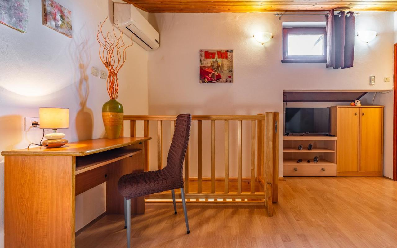 فيلا Sweet House With Free Parking بولا المظهر الخارجي الصورة
